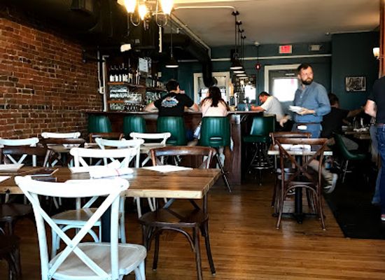maine/portland/east-end/bar/the-east-ender