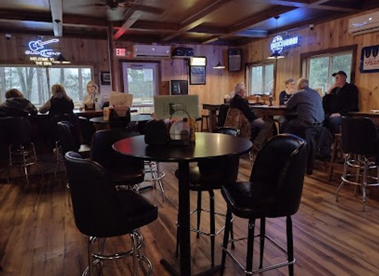wisconsin/central-sands/bar/the-ding-tavern