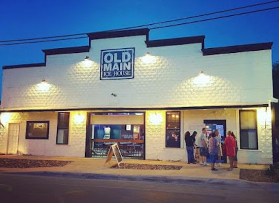 texas/edwards-plateau/bar/old-main-ice-house
