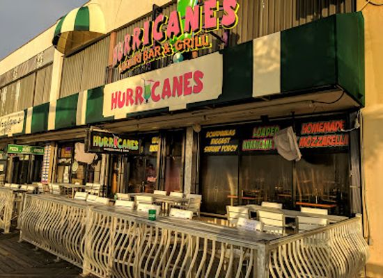 south-carolina/myrtle-beach/bar/hurricanes-daiquiri-bar-grill