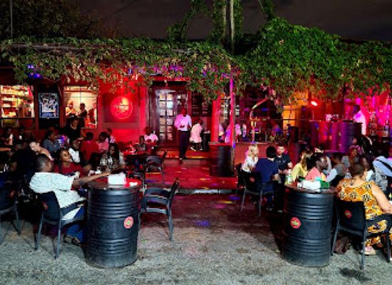 ghana/wli-nature-reserve/bar/the-republic-bar-grill