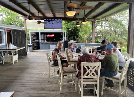 south-carolina/beaufort/bar/the-fillin-station