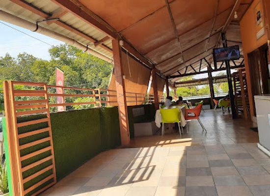 mozambique/zambezia-province/bar/bom-churrasco