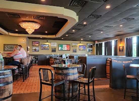 minnesota/southwestern-minnesota/bar/pour-cocktail-bar-and-bites