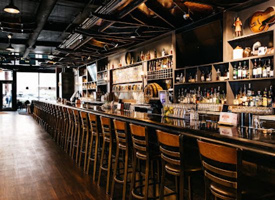 illinois/chicago/bar/2twenty2-tavern
