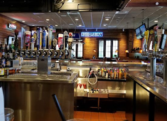 massachusetts/bristol-county/bar/smokey-bones-taunton