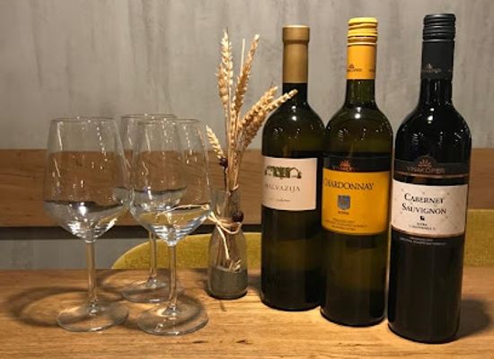 slovenia/coastal-karst/bar/bar-malnar-strezba-pijac-larisa-skerjanc-s-p