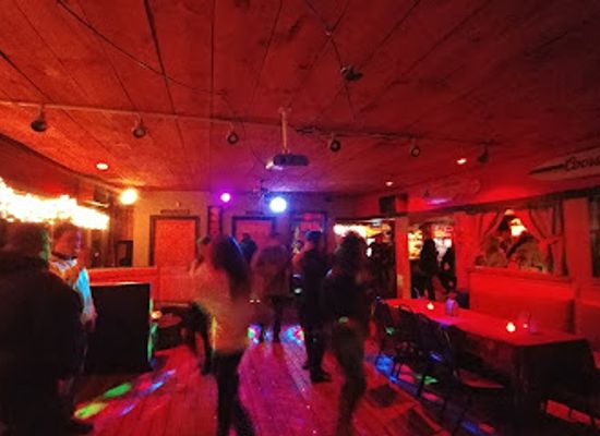 connecticut/bear-mountain/bar/the-rusty-nail-bar-grill
