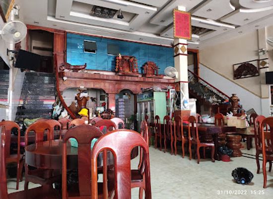 cambodia/kampong-cham/bar/ta-muen-restaurant