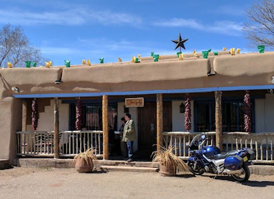 new-mexico/pecos-wilderness/bar/frankies-at-the-casanova