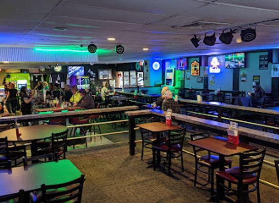 nebraska/platte-river-state-park/bar/therapy-bar-grill