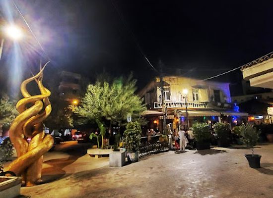 albania/chameria/bar/hemingway-bar-tirana
