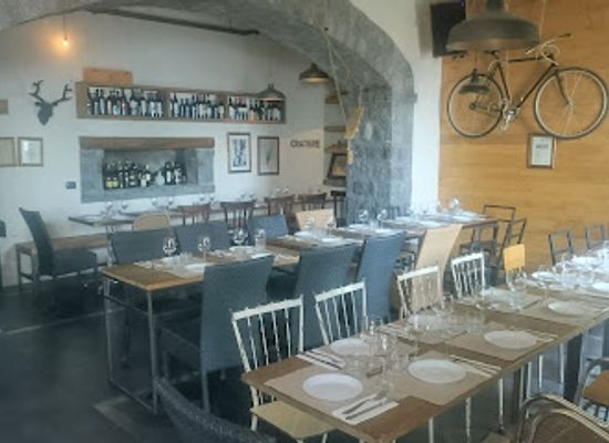 italy/herculaneum/bar/cratere