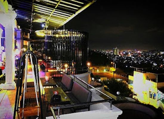 indonesia/riau-islands/bar/d-nest-bar-grill