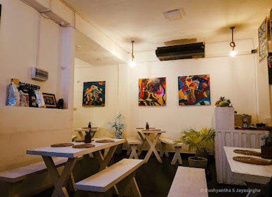 sri-lanka/kurunegala-district/bar/bailey-s-lounge-bar