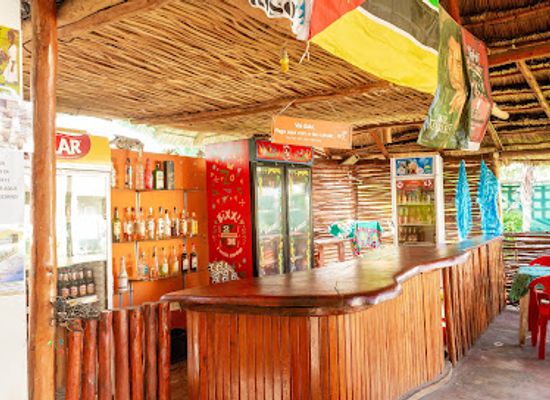 mozambique/vilanculos/bar/jenny-s-bar-restaurant-guest-rooms