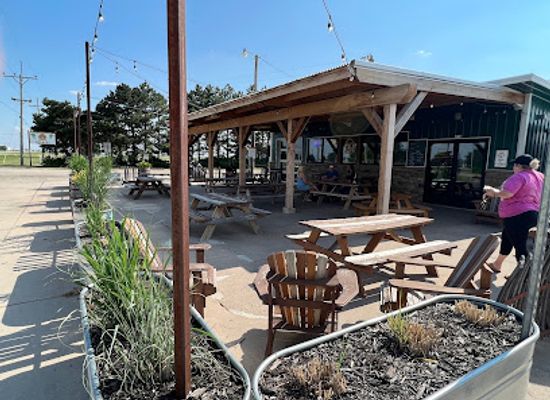 kansas/glaciated-region/bar/three-rings-brewery-taproom-and-patio