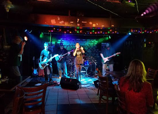 tennessee/hatchie-river-area/bar/rock-house-live-midtown