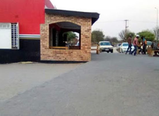 botswana/maun/bar/dikgoshi-chillas-pub-and-kings-general-dealer