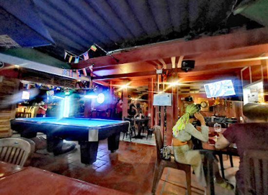 vietnam/phu-quoc/bar/the-rabbit-hole-irish-bar
