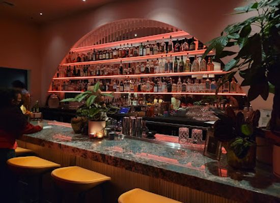 california/san-francisco/chinatown/bar/moongate-lounge