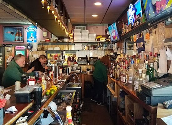 maine/greater-portland-and-casco-bay/bar/samuel-s-bar-grill