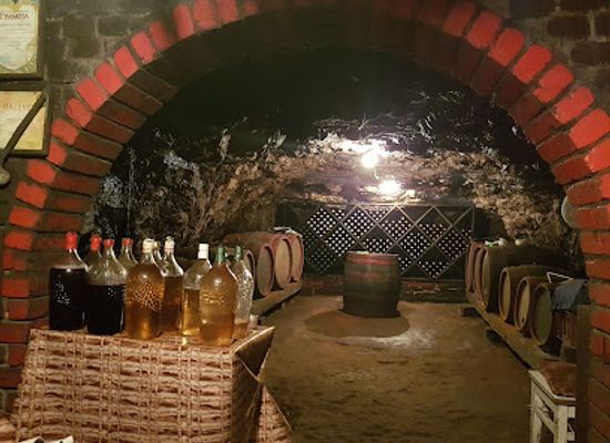 ukraine/transcarpathia/bar/paraszka-winery