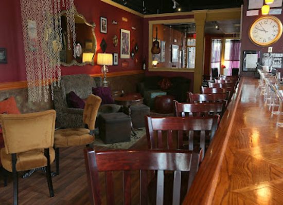 rhode-island/burlingame-state-park/bar/perks-corks