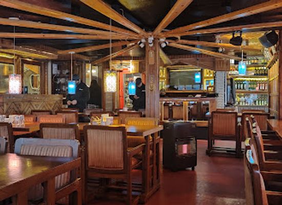 india/mcleodganj/bar/mcllo-beer-bar-and-restaurant