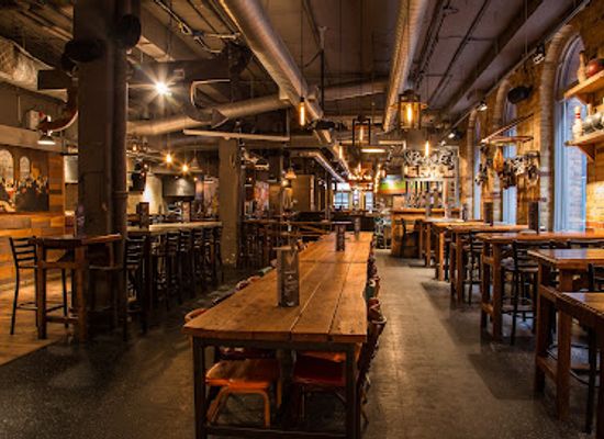canada/toronto/entertainment-district/bar/loose-moose-antler-room