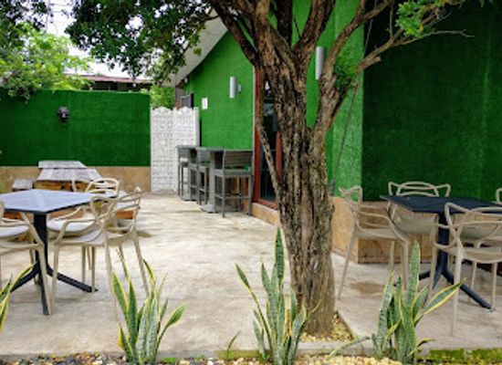 panama/las-tablas/bar/restaurante-q-charas