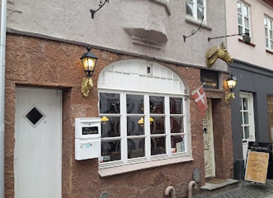 denmark/horsens/bar/the-golden-horse