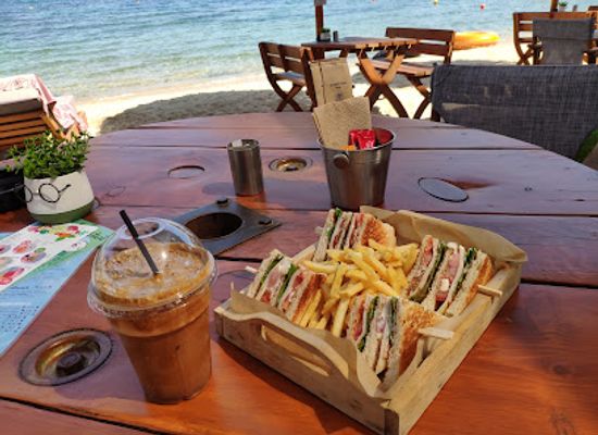 greece/mount-athos/bar/tsarki-blue-beach-bar