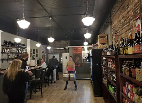 north-carolina/new-bern/bar/the-bruin-craft-beer-and-wine