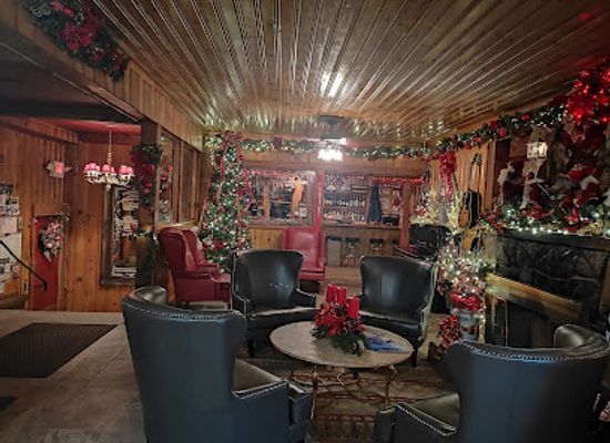 new-mexico/enchanted-circle/bar/texas-reds-steakhouse