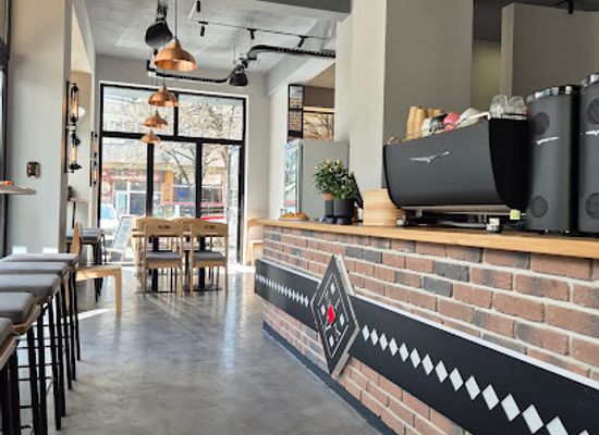 romania/prahova/bar/ziya-cafe-wine-bar-cafenea-ploiesti