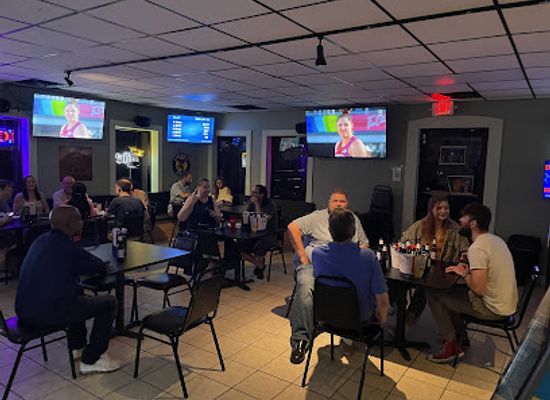 kentucky/lexington/keeneland/bar/neon-moon-bar-lounge