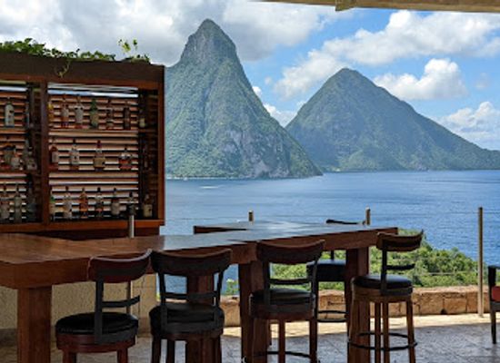 saint-lucia/anse-la-raye/bar/jade-mountain-club