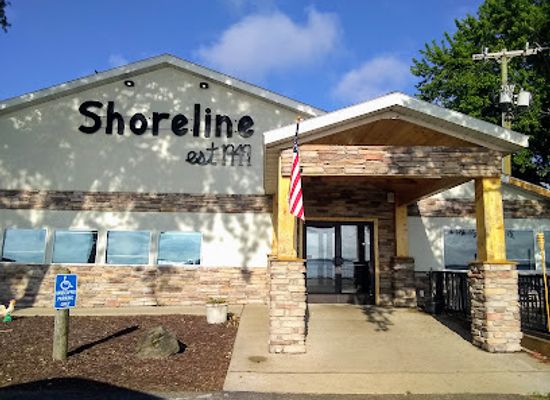 minnesota/otter-tail-lakes-country/bar/shoreline-restaurant-bar-and-bowl