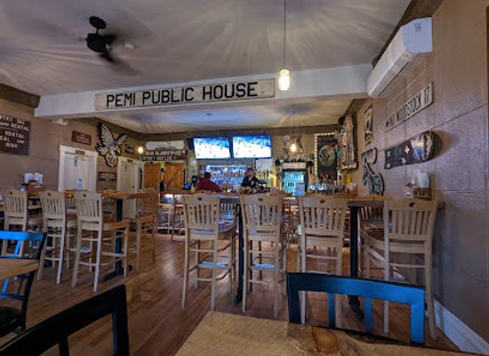 new-hampshire/great-north-woods/bar/pemi-public-house