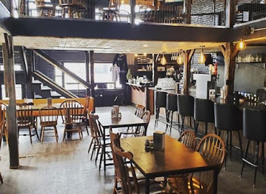 minnesota/otter-tail-lakes-country/bar/stella-s-restaurant-bar