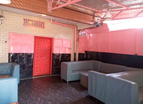 guinea/mount-kakoulima/bar/night-club-bunker-plus