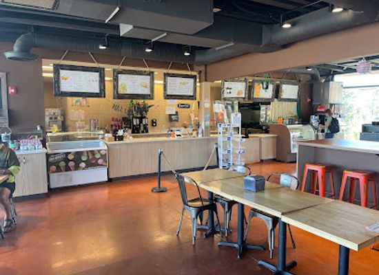 utah/canyonlands-national-park/bar/moab-giants-cafe