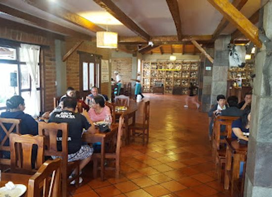 ecuador/imbabura-region/bar/los-tres-guabos-sucursal-imbabura