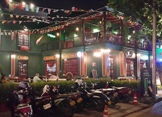 laos/bolikhamxay-province/bar/tully-s-irish-pub