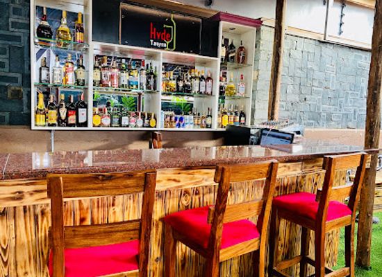 uganda/bukedi/bar/hyde-tavern