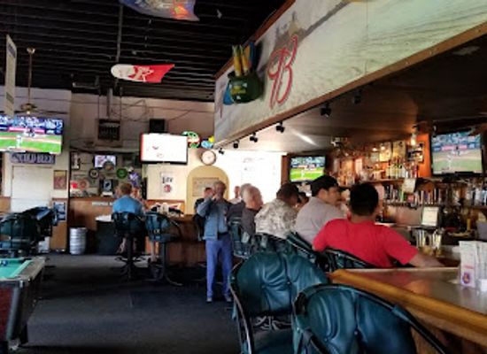 california/oceanside/bar/one-more-thats-it-pub