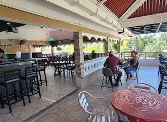 guyana/kanuku-mountains/bar/jagdesh-duck-curry-bar