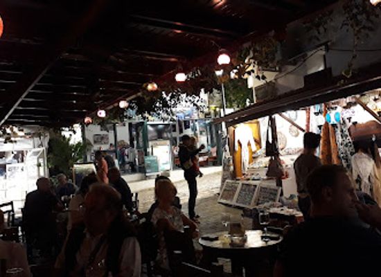 turkiye/ionia/bar/cafe-barcelona