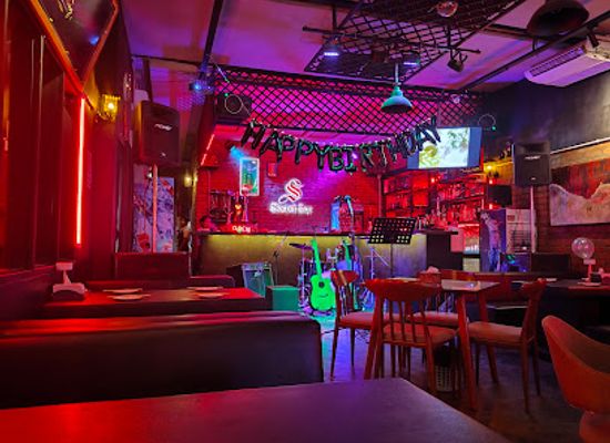myanmar-burma/kachin-state/bar/secret-bar